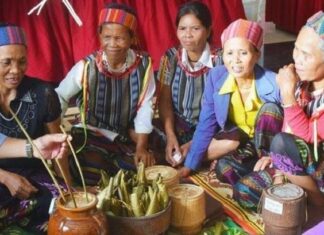 Lễ hội Mừng cơm mới là di sản Lễ hội Mừng cơm mới là di sản