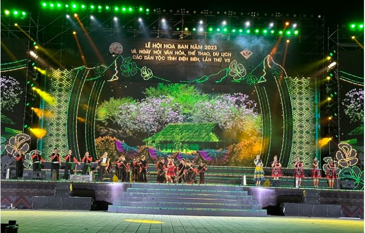 Điện Biên: Tưng bừng đêm khai mạc 'Lễ hội hoa Ban năm 2023'