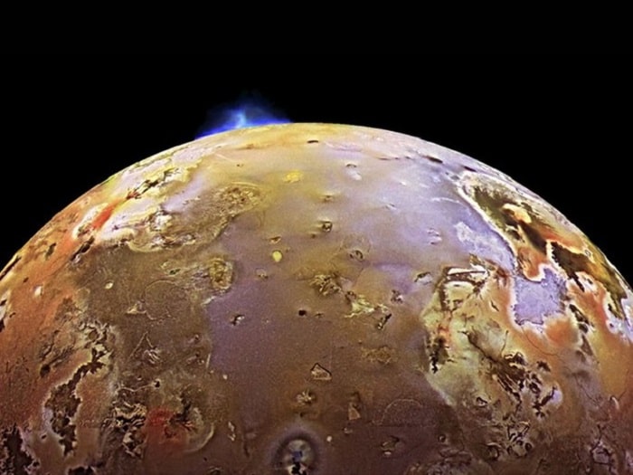 Mat trang nui lua min - Hệ Mặt Trời đã có một 'hành tinh con' có thể sống được?