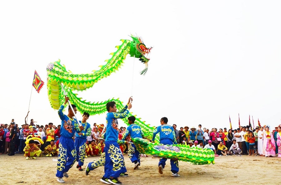 Mua rong tai Le hoi min - Nét độc đáo Lễ hội Dinh Cô - Di sản văn hóa phi vật thể Quốc gia