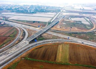 Sẽ hoàn thành hơn 410km đường bộ cao tốc Bắc-Nam trong năm 2023