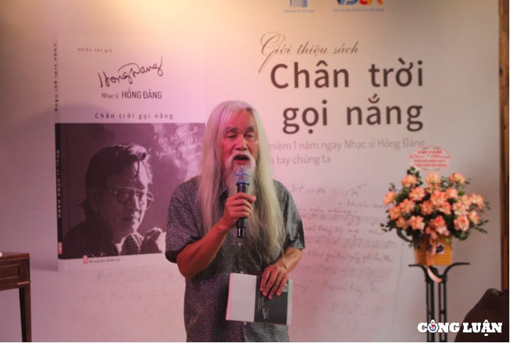 Nha phe binh Pham Xuan Nguyen min - Ra mắt 'Chân trời gọi nắng' - khúc hát cuộc đời cố nhạc sĩ Hồng Đăng