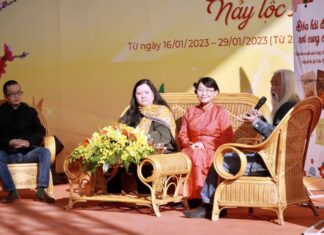 Nhà văn Trần Thùy Mai: Tôi muốn viết những câu chuyện của Việt Nam Nhà văn Trần Thùy Mai: Tôi muốn viết những câu chuyện của Việt Nam