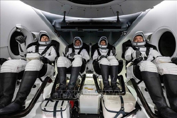 NASA: Phi hành đoàn 5 trở về Trái đất an toàn