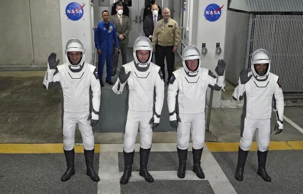 SpaceX đưa thêm phi hành gia đến ISS
