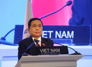 'Thúc đẩy chung sống hòa bình - Chống lại sự không khoan dung'