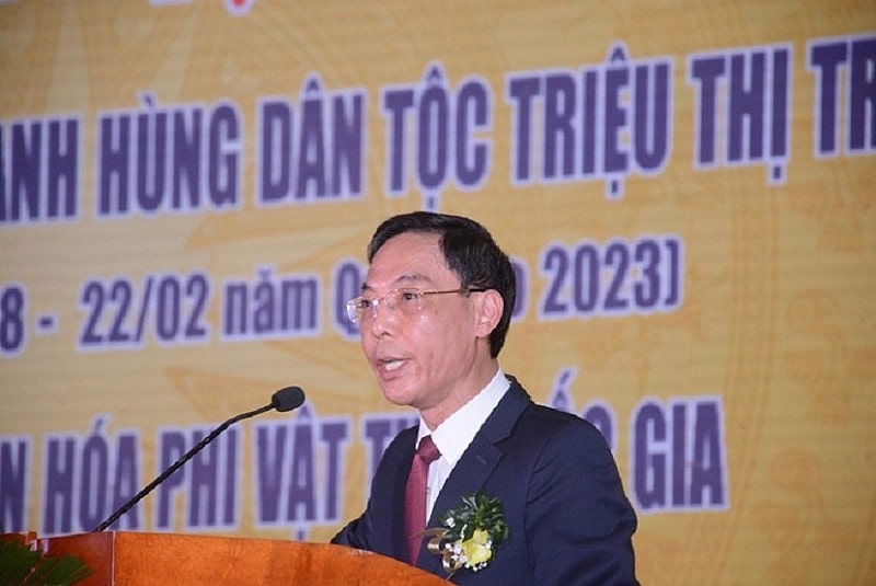 Phó Chủ tịch UBND tỉnh Thanh Hóa Đầu Thanh Tùng đọc diễn văn khẳng định vai trò, ý nghĩa của cuộc khởi nghĩa Bà Triệu.