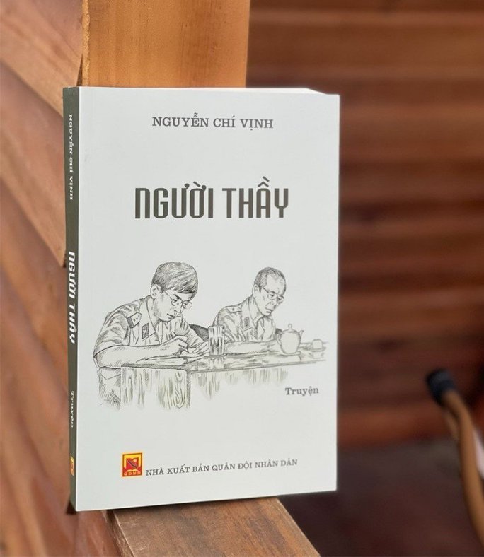 Tac pham Nguoi Thay min - Thượng tướng Nguyễn Chí Vịnh giới thiệu tác phẩm “Người thầy” tại TP HCM