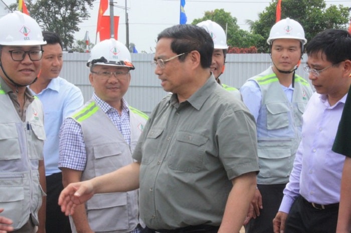 Đẩy nhanh tiến độ các công trình trọng điểm
