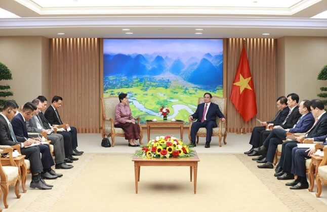 1 min 11 646x420 - Thủ tướng tiếp Đại sứ Campuchia và Đại sứ Malaysia tại Việt Nam