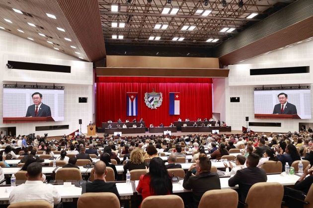 10 min 20 630x420 - Ông Vương Đình Huệ phát biểu tại phiên họp đặc biệt của Quốc hội Cuba