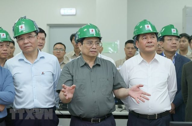 10 min 29 637x420 - Thủ tướng dự lễ khánh thành Nhà máy nhiệt điện Thái Bình 2