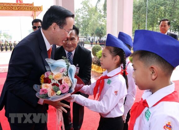 12 min 6 577x420 - Lễ đón Chủ tịch nước Võ Văn Thưởng thăm chính thức Lào