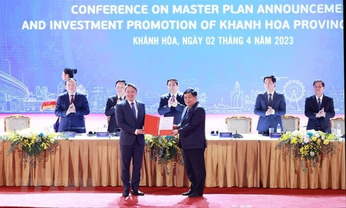 12 min 697x420 - Hội nghị công bố quy hoạch và xúc tiến đầu tư tỉnh Khánh Hòa