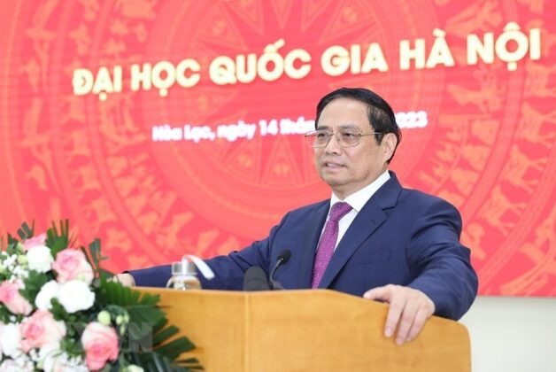 12 min 9 628x420 - Hình ảnh Thủ tướng thăm Đại học Quốc gia Hà Nội và Đại học FPT