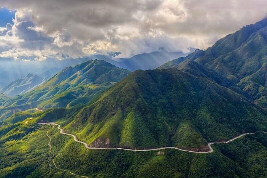 3 min 16 - Dãy núi nào dài nhất Việt Nam?
