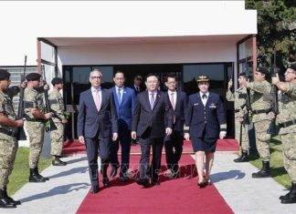 Chủ tịch Quốc hội Vương Đình Huệ kết thúc tốt đẹp chuyến thăm chính thức Đông Uruguay