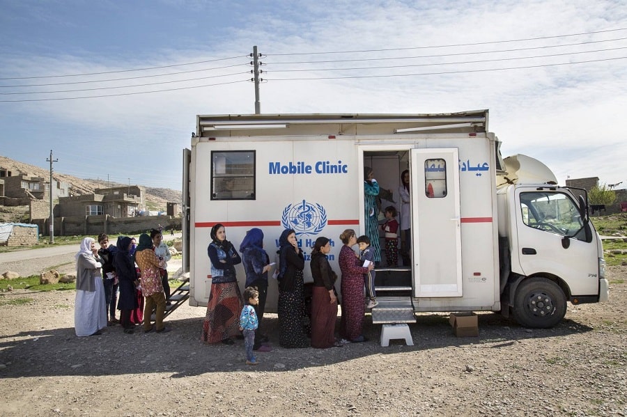 Phòng khám di động của WHO khám cho người dân làng Sienna ở Iraq