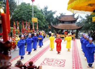 hành kính lễ giỗ Đức Quốc Tổ Lạc Long Quân ở Phú Thọ