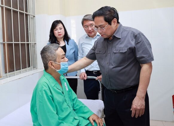 5 min 582x420 - Thủ tướng Chính phủ Phạm Minh Chính thăm cơ sở y tế và trẻ em mồ côi tại Khánh Hòa