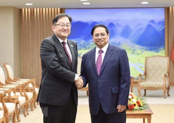 6 min 10 592x420 - Thủ tướng tiếp Đại sứ Campuchia và Đại sứ Malaysia tại Việt Nam
