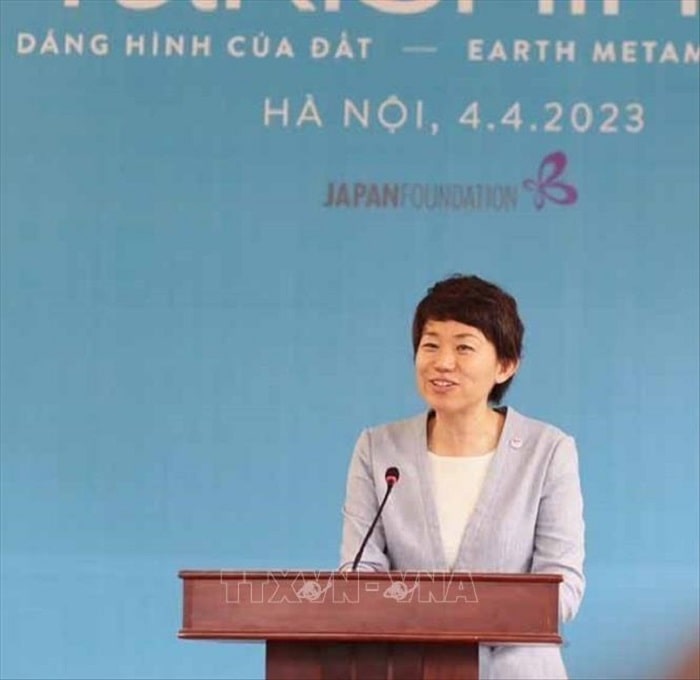Bà Kamitani Naoko, Bí thư thứ Nhất, Đại sứ quán Nhật Bản tại Việt Nam phát biểu.