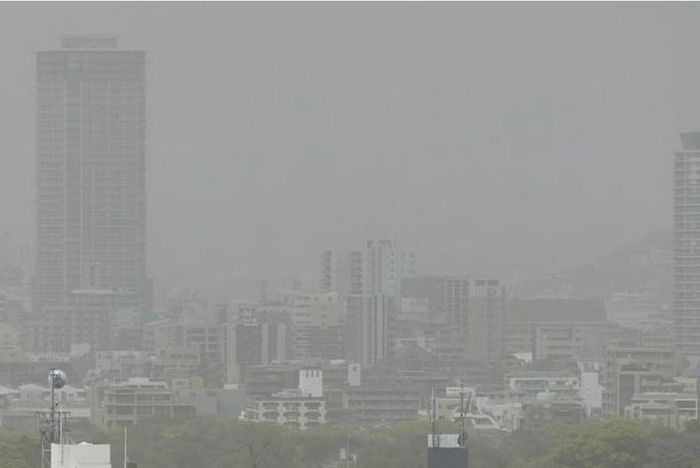 Bão cát lan xuống Hàn Quốc, Nhật Bản