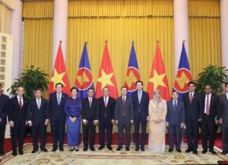 Chủ tịch nước Võ Văn Thưởng tiếp Đại sứ các nước ASEAN