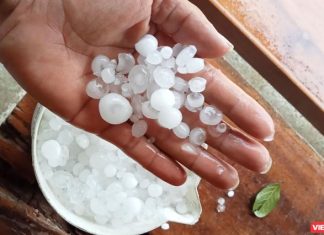 Quảng Nam: TP Tam Kỳ hứng trận mưa đá sau cơn nắng nóng gần 40 độ