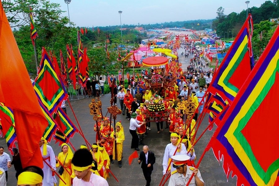 Lễ dâng hương giỗ tổ Vua Hùng.