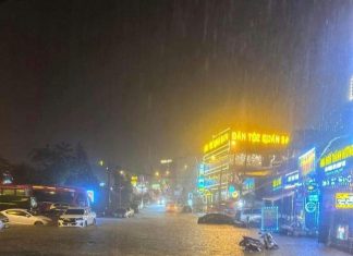 Mưa lớn trên diện rộng, Lào Cai ngập lụt trong đêm