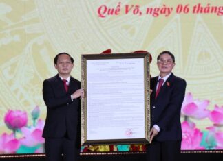 Công bố Nghị quyết của Ủy ban Thường vụ Quốc hội về thành lập thị xã Quế Võ Công bố Nghị quyết của Ủy ban Thường vụ Quốc hội về thành lập thị xã Quế Võ
