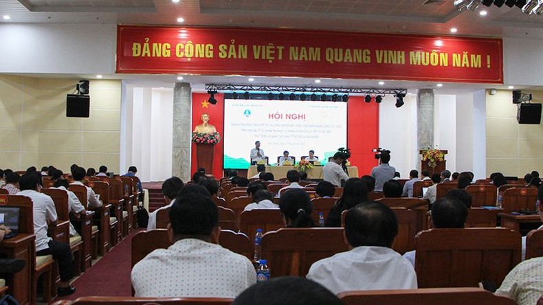 Quang canh hoi nghi - Phát triển hợp tác xã nông nghiệp bền vững vùng đồng bằng sông Cửu Long