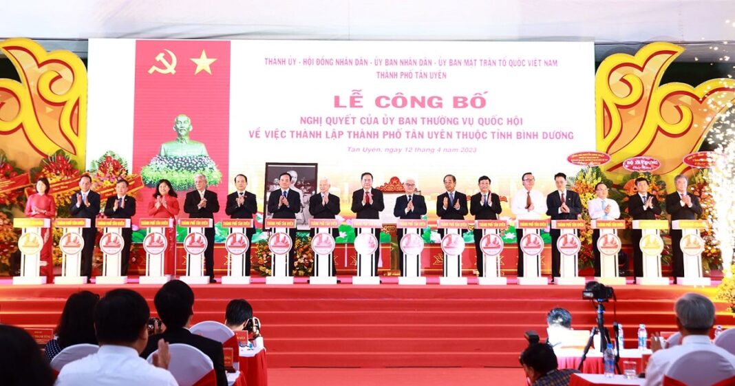 Công bố Nghị quyết thành lập TP. Tân Uyên (tỉnh Bình Dương) Công bố Nghị quyết thành lập TP. Tân Uyên (tỉnh Bình Dương)