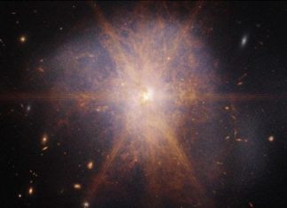 NASA chụp được ‘tương lai 4 tỉ năm sau của Trái Đất’ NASA chụp được 'tương lai 4 tỉ năm sau của Trái Đất'