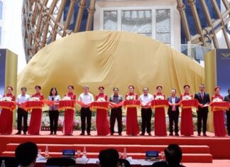 Thủ tướng Chính phủ Phạm Minh Chính dự lễ khánh thành Nhà hát Đó