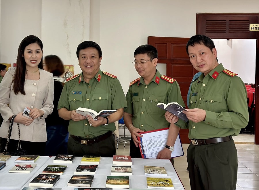 Trại sáng tác sẽ kết thúc vào ngày 21/4.