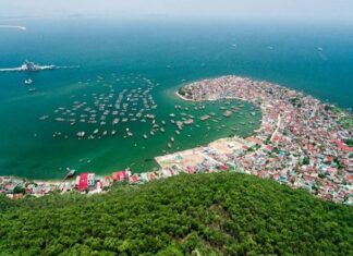 Khai thác, sử dụng bền vững tài nguyên, bảo vệ môi trường biển và hải đảo Khai thác, sử dụng bền vững tài nguyên, bảo vệ môi trường biển và hải đảo