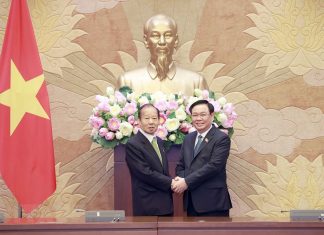 Chủ tịch Quốc hội tiếp Chủ tịch Liên minh Nghị sỹ Hữu nghị Nhật-Việt