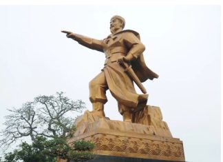 Vua anh dũng nhất sử Việt, đánh bại quân Nam Hán, rồi bị em vợ cướp ngôi là ai?