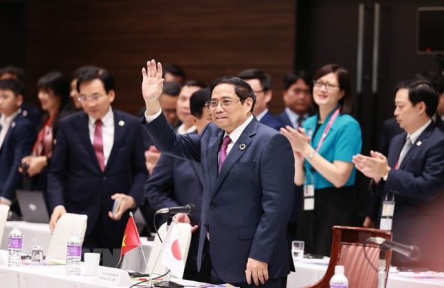 Thủ tướng Phạm Minh Ch&iacute;nh đến dự Tọa đ&agrave;m kinh doanh Việt Nam-Nhật Bản.