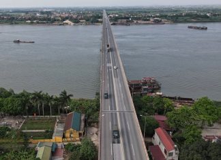 Video: Ngắm cây cầu vượt sông dài nhất Việt Nam sau 9 năm vận hành khai thác
