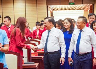 Hà Nội tặng thưởng 3 tỷ đồng cho đoàn thể thao thành phố dự SEA Games 32, 1 tỷ đồng cho đội bóng đá nữ Việt Nam