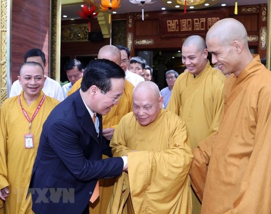 1 min 74 531x420 - Chủ tịch nước chúc mừng Đại lễ Phật đản tại TP.HCM