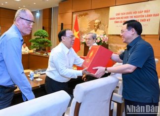 Chủ tịch Quốc hội gặp mặt đoàn cán bộ hưu trí nguyên lãnh đạo tỉnh Cà Mau qua các thời kỳ