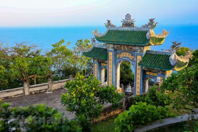 14 min 10 630x420 - Chiêm ngưỡng ngôi chùa Linh Ứng tuyệt đẹp nằm trên bán đảo Sơn Trà