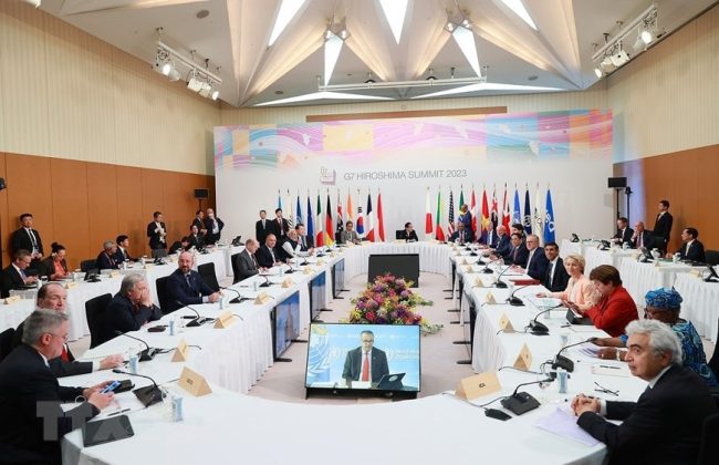3 min 59 650x420 - Lễ đón Thủ tướng Phạm Minh Chính dự Hội nghị thượng đỉnh G7 mở rộng