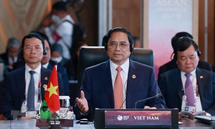 4 min 25 697x420 - Thủ tướng Phạm Minh Chính dự lễ khai mạc Hội nghị Cấp cao ASEAN 42