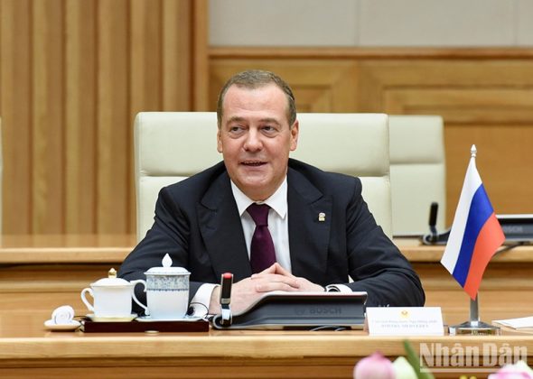 6 2 590x420 - Thủ tướng Phạm Minh Chính tiếp Chủ tịch Đảng Nước Nga Thống nhất Dmitry Medvedev