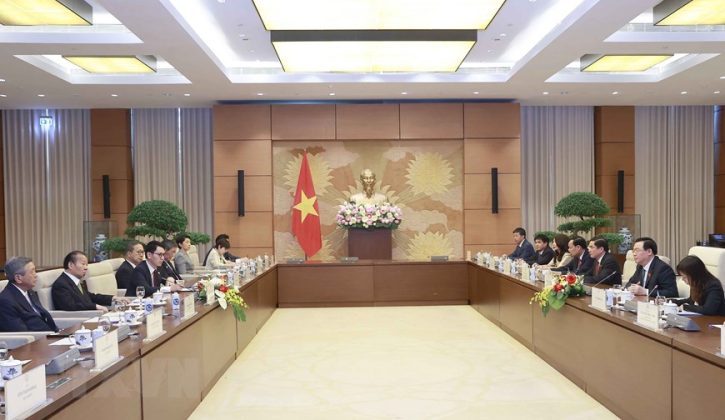 6 725x420 - Chủ tịch Quốc hội tiếp Chủ tịch Liên minh Nghị sỹ Hữu nghị Nhật-Việt
